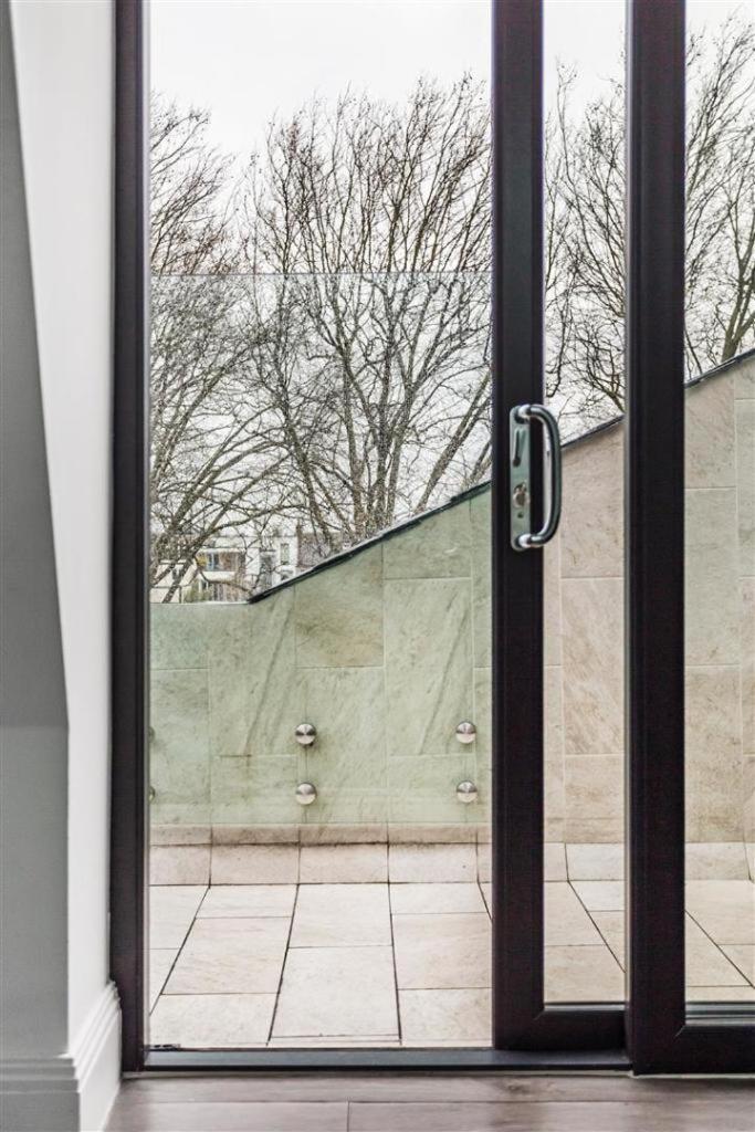 Luxurious Hidden Gem In Wandsworth Apartment Лондон Екстериор снимка