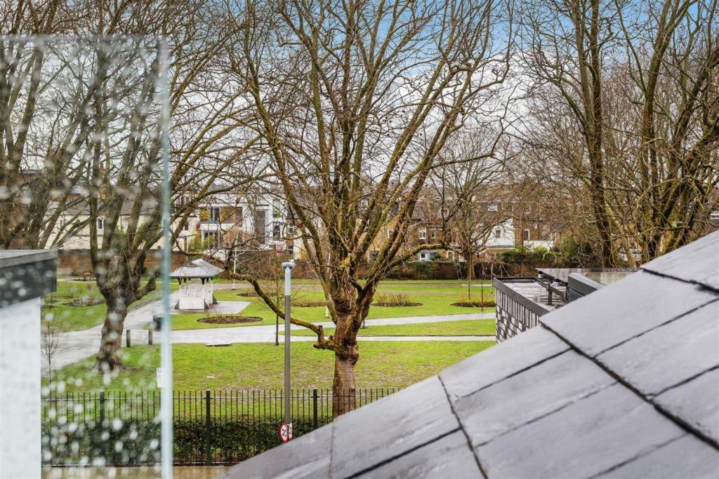 Luxurious Hidden Gem In Wandsworth Apartment Лондон Екстериор снимка