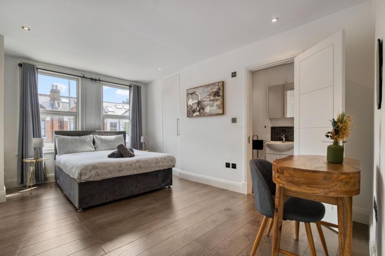 Luxurious Hidden Gem In Wandsworth Apartment Лондон Екстериор снимка